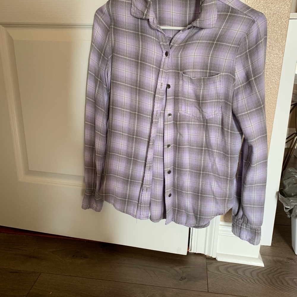 Button down flannel - Picture 2 of 3